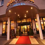 Ascot Bristol Hotel 4*