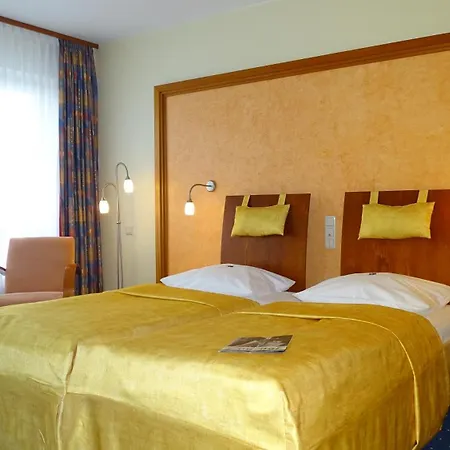 Ascot Bristol Hotel 4*