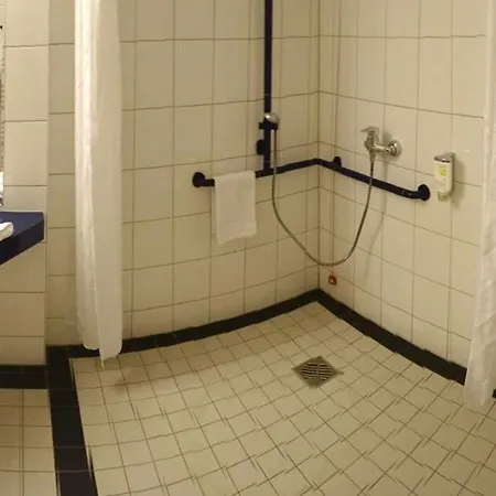 Ascot Bristol 4* Poczdam