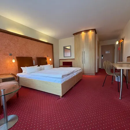 Ascot Bristol Potsdam