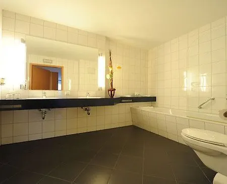 Otel Ascot Bristol Potsdam