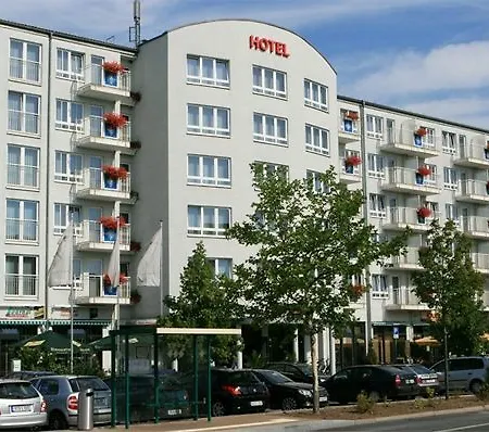 Ascot Bristol Hotell 4*