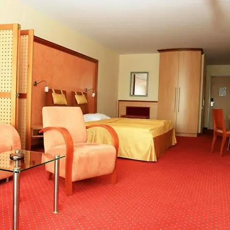 Ascot Bristol Hotell
