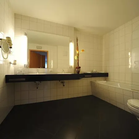 Ascot Bristol Hotell