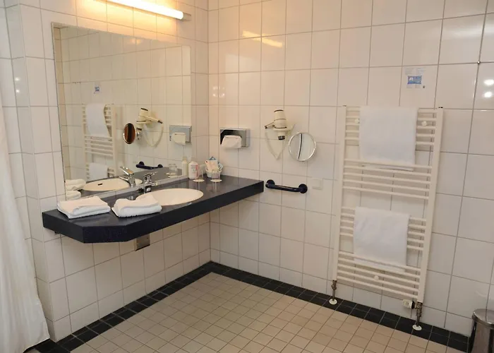 Ascot Bristol Poczdam