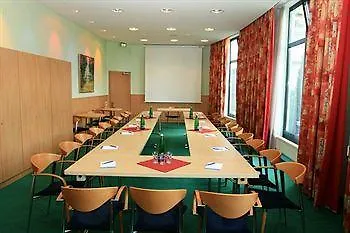 Ascot Bristol Hotel 4*