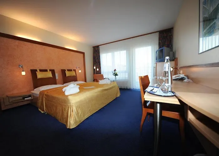 Ascot Bristol Potsdam